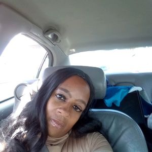 Meet your Posher, Malaika